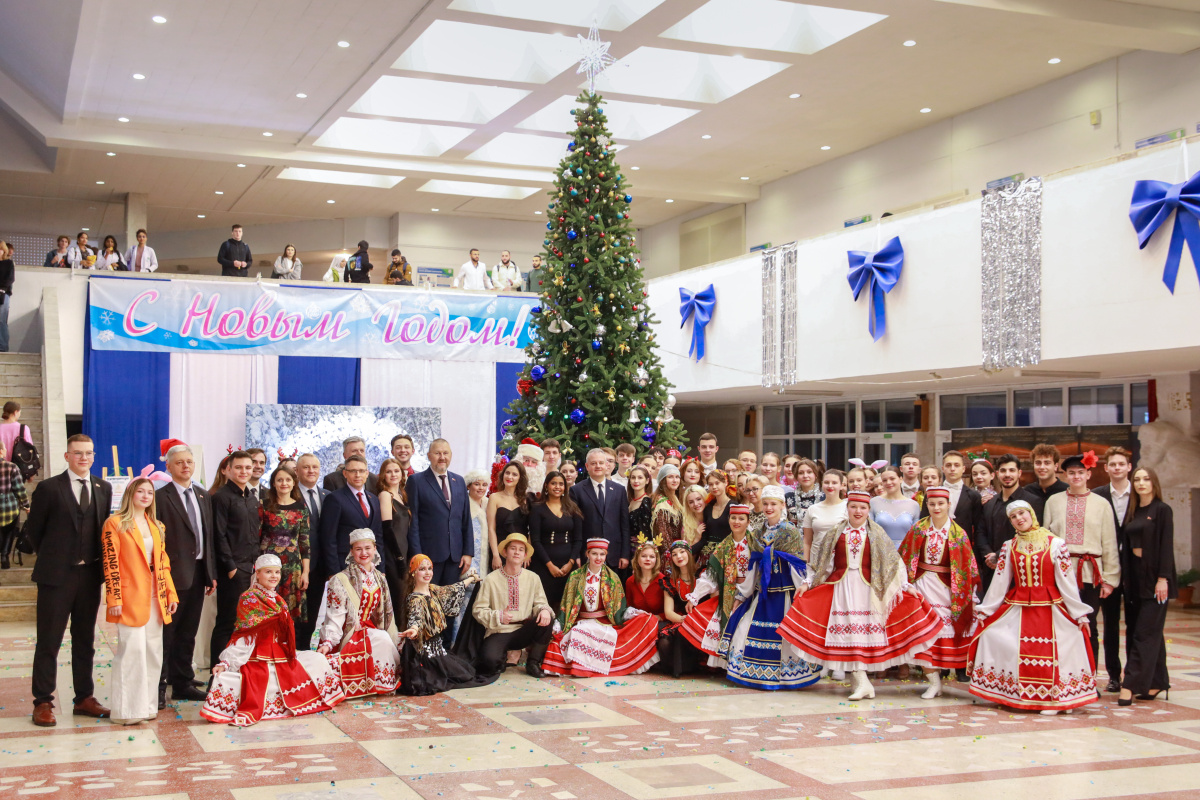 Новогоднее торжество «Добро пожаловать в Новый год!»